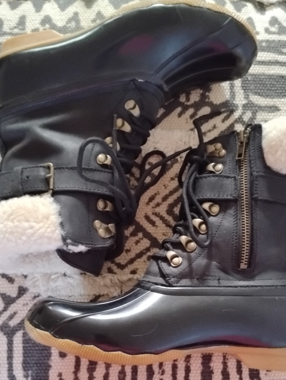 Sperry J. Crew Women's Black Lace-Up Winter Boots with Shearling Fur Mint Sz 8